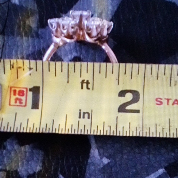 Beautiful custom one of a kind 14 kt good w natural diamonds close to 2.25 carat - Picture 6 of 8